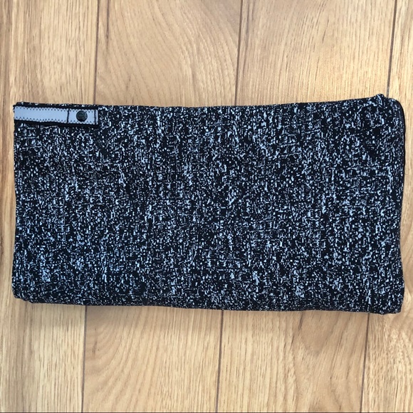 Lululemon Vinyasa Scarf Wrap - Picture 7 of 12